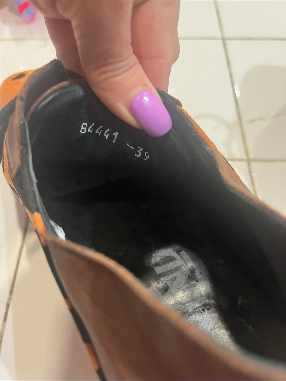 Wind made in Italy orange and brown and black cowhide print size 39